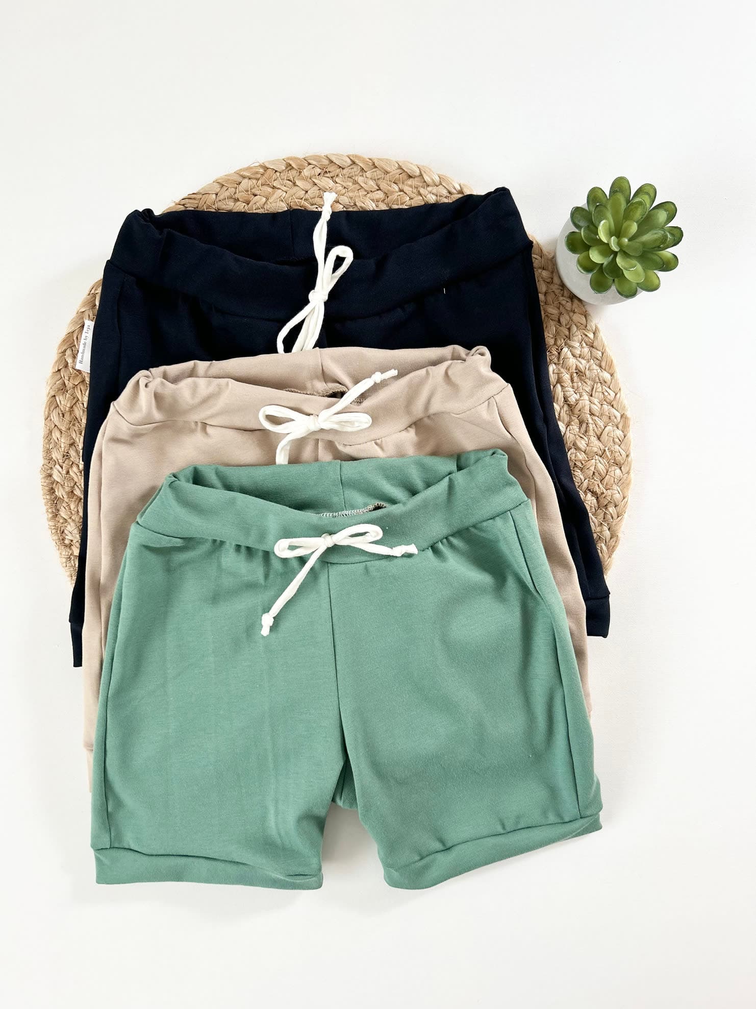 OTROŠKE KRATKE HLAČE Z ŽEPOM