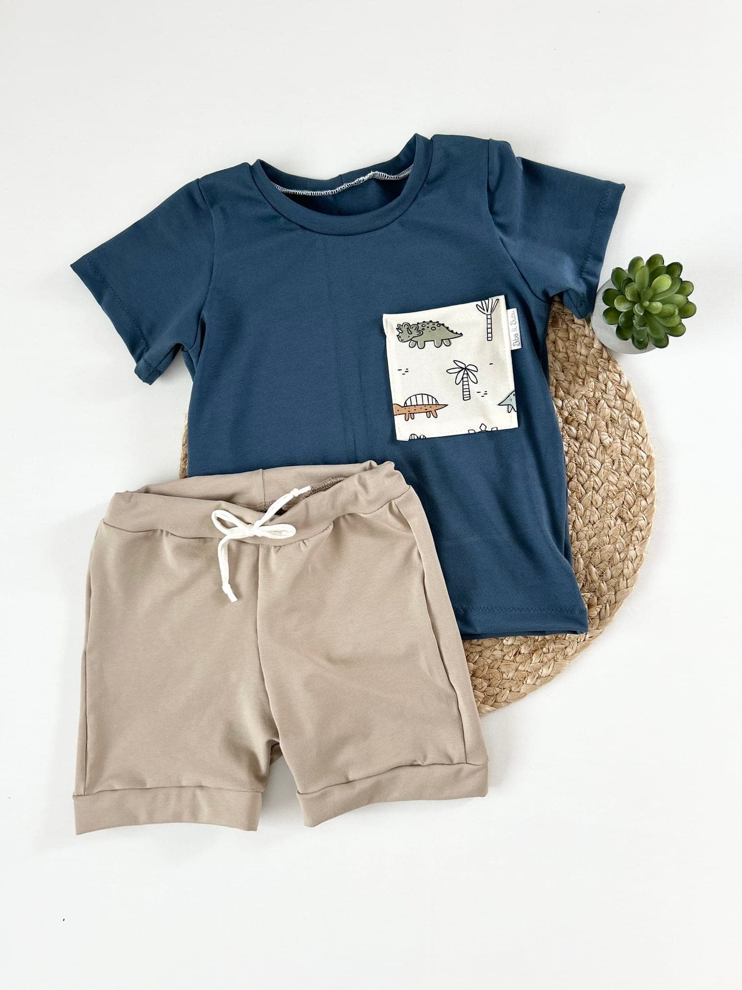 KOMPLET KRATKA MAJICA JEANS MODRA + KRATKE HLAČE