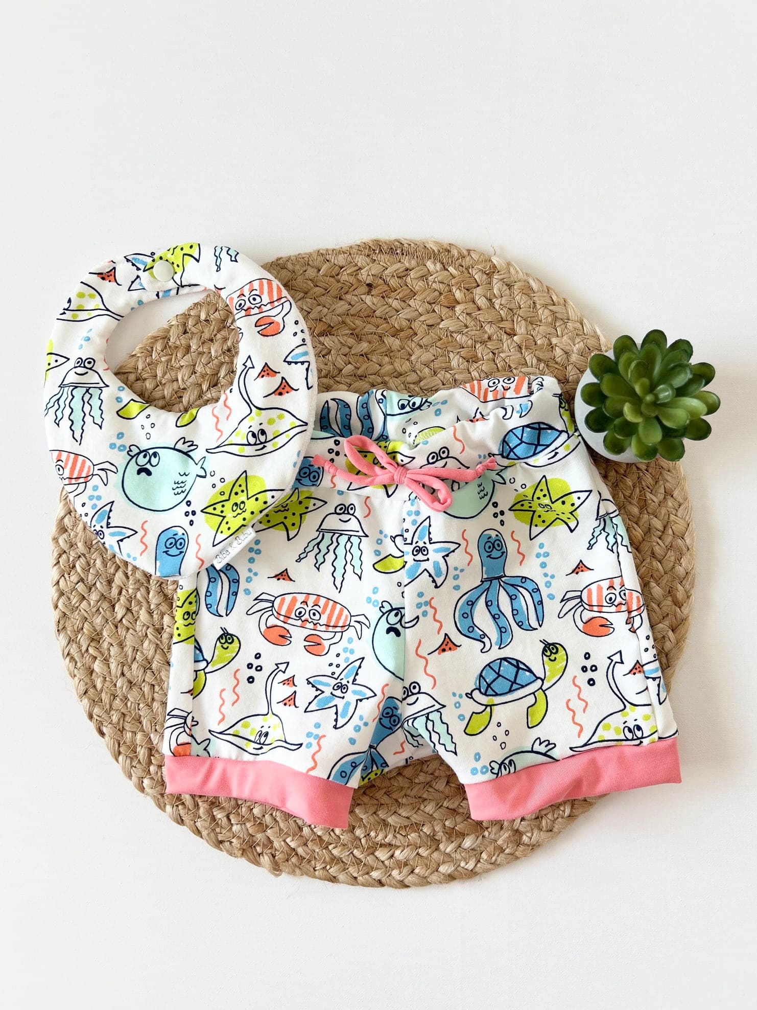 NEPREMOČLJIVI SLINČEK - MORSKE ŽIVALI